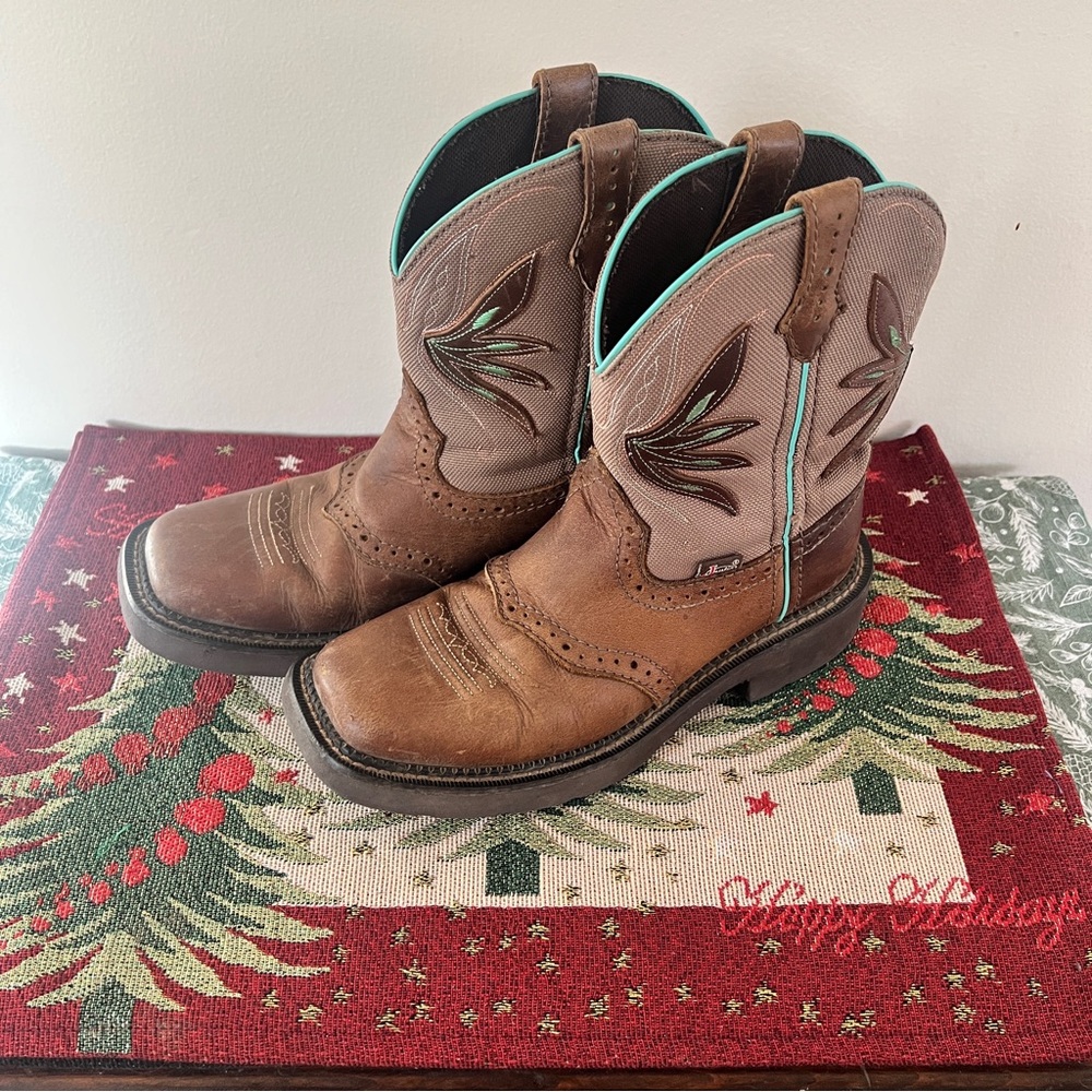 Justin Boots Brown & Taupe Western Ankle Booties with Turquoise Trim